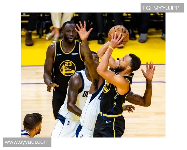 猛龙与勇士激战正酣6月11日决战NBA总决赛巅峰对决 猛龙与勇士激战正酣6月11日决战NBA总决赛巅峰对决